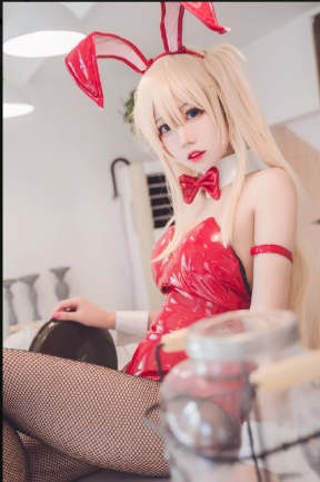 【夸克网盘】【套图】【EG87】猫君君_MaoJun - 英梨梨兔女郎 【40P-601MB】